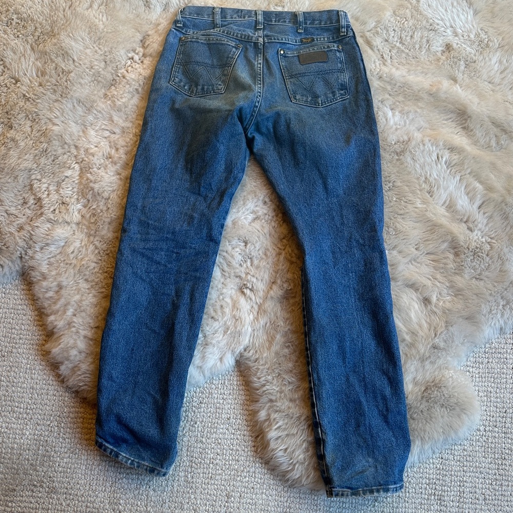 Wrangler Men's Classic Indigo Straight Jeans